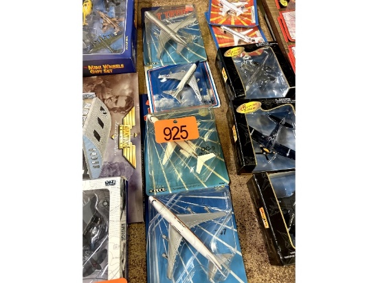 4 Die Cast Model Planes
