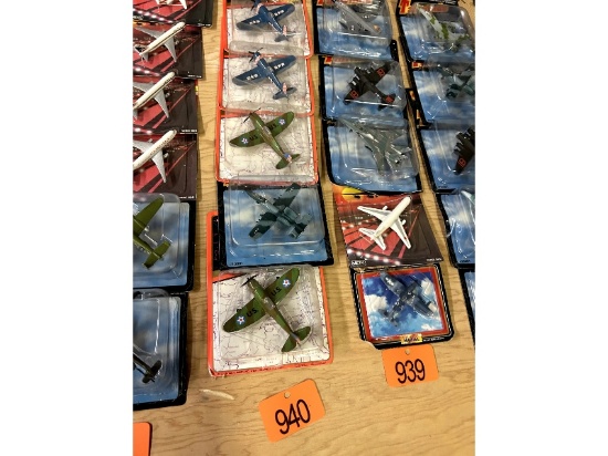 5 Die Cast Model Planes