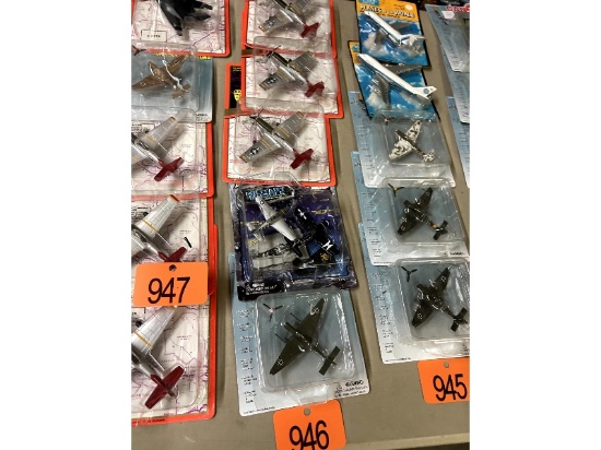 5 Die Cast Model Planes