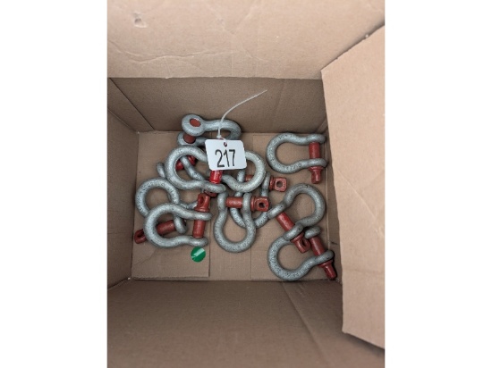 Box of Clevises