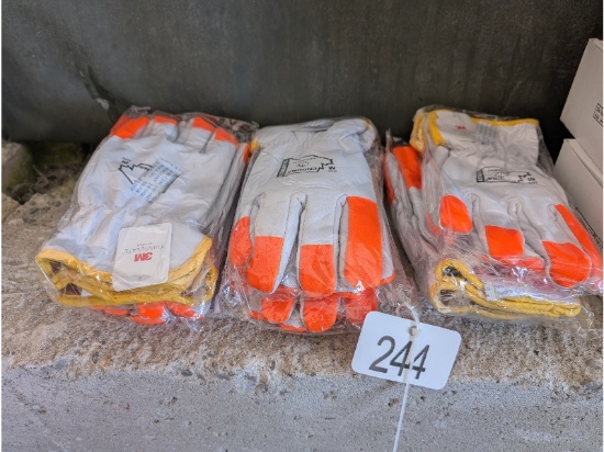 6 Pairs of New Medium Gloves