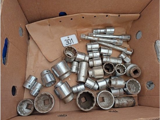 Box of 3/4" Sockets & Extensions