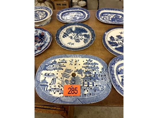 3 Blue Willow Plates