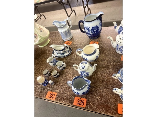 Blue Willow Tea Set