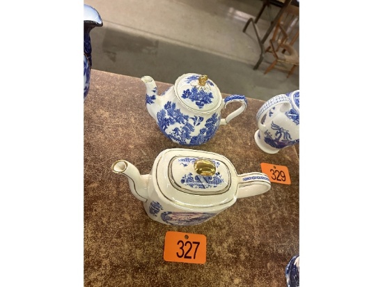 Blue Willow Teapots