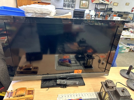 Sony Bravia TV & Remote