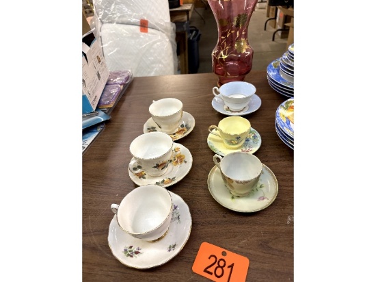 6 Cups & Saucers