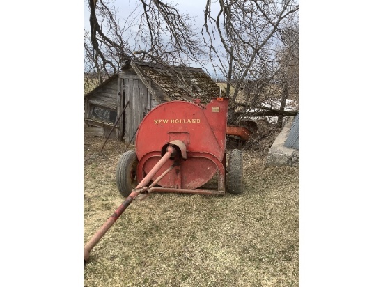New Holland Forage Blower & Pipes