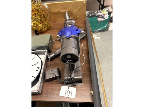 Dyson Hand Vacuum - Works