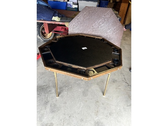 Poker Table