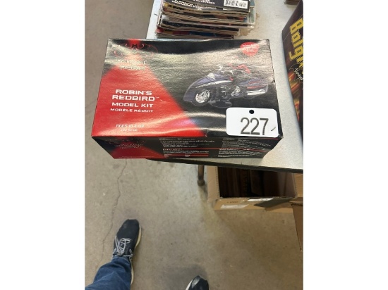 Batman & Robin Model Kit