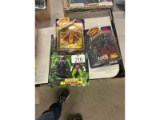 3 Action Figures