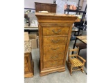 Thomasville 5 Drawer Chest With Jewelry Box