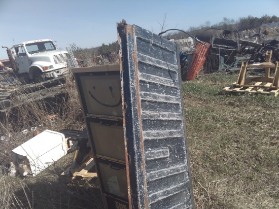 1990s GMC Tailgate