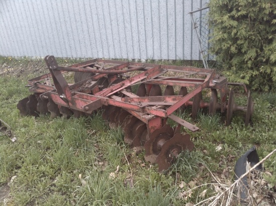 Massey 10' 3 PTH Disc
