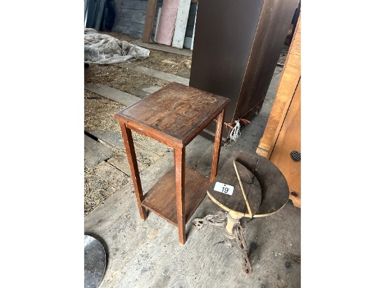 2 Tables