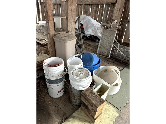Pails, Lids & Garbage Can