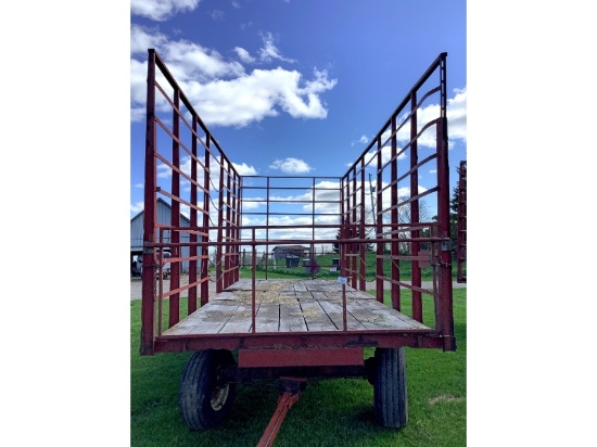 20' Steel Rack Wood Top Thrower Wagon