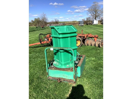 Wic PTO Straw Chopper