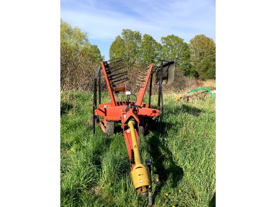 Pequea HR1140 Haymaker 13' Rotary Rake