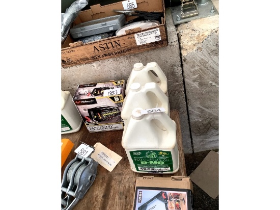 3 Jugs of 15W40 Oil