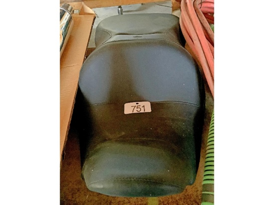 New 2011 Harley Davidson Seat