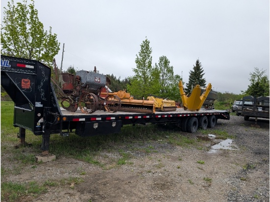 2020 Load Trail 42' Float Triaxle Dually Float - Has Ownership