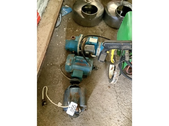 2 Electric Motors & Pump