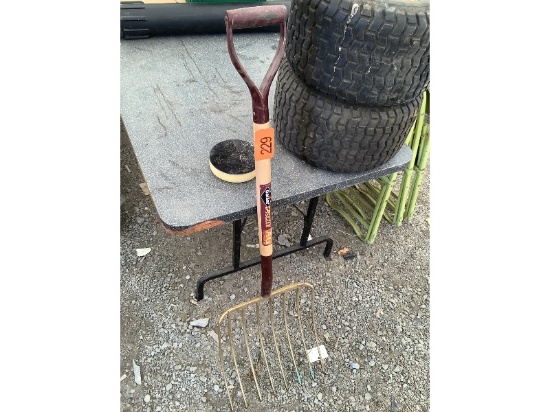 New Garant Silage Fork