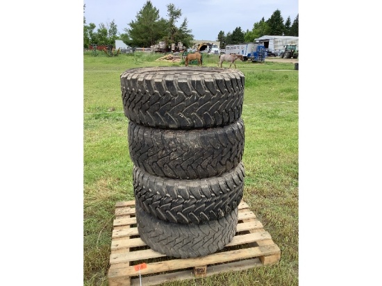 Set of Toyo Open Country 33x12.50R20 LT Tires