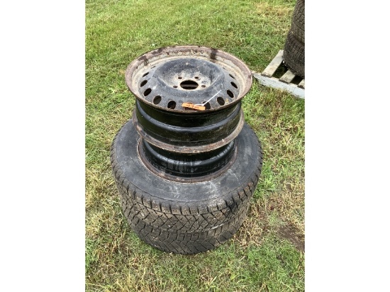 Bridgestone 235/65R17 Tires & Rims Off Ford Escape