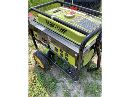Champion 4000 Watt Generator - Runs