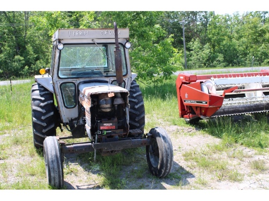 White Field Boss 2-60 Tractor