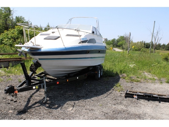 1986 24' Bayliner Boat - Trailer Has Ownership