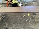 2 Folding Tables