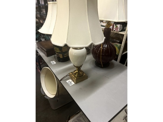2 Lamps