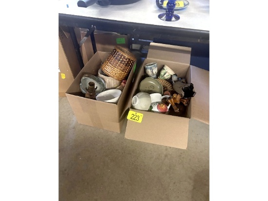 2 Boxes of Housewares