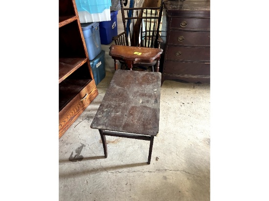 2 Tables & Chair