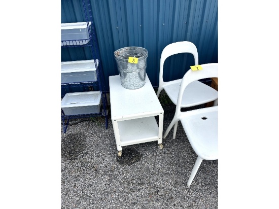 Table & Pails
