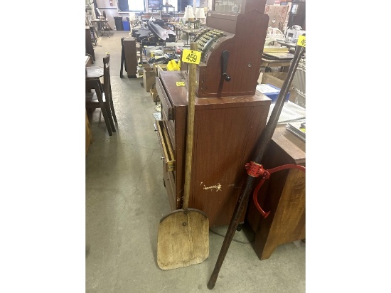 Wooden Grain Shovel