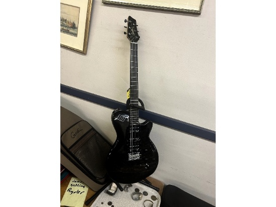 Godin Guitar With Bag - S/N 08473120