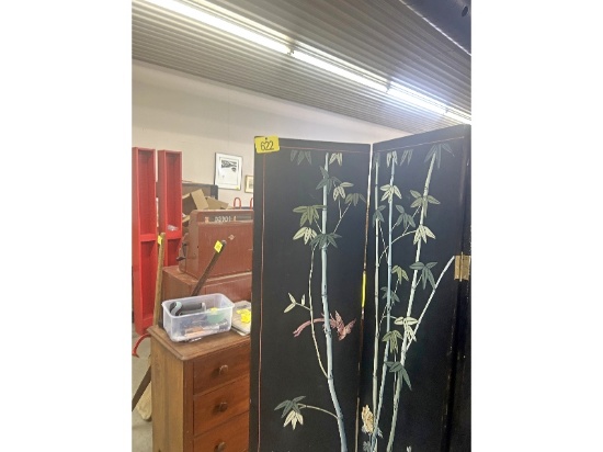 Dressing Screen