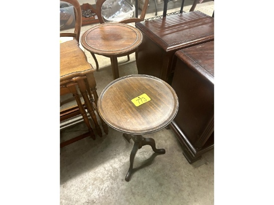 2 Plant Stands