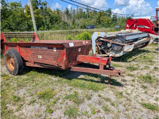 International 530 Manure Spreader
