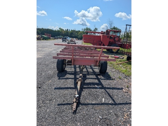 30' Tandem Round Bale Wagon