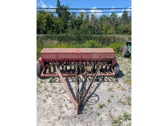 Massey Ferguson 33 Seed Drill With Grain & Grass