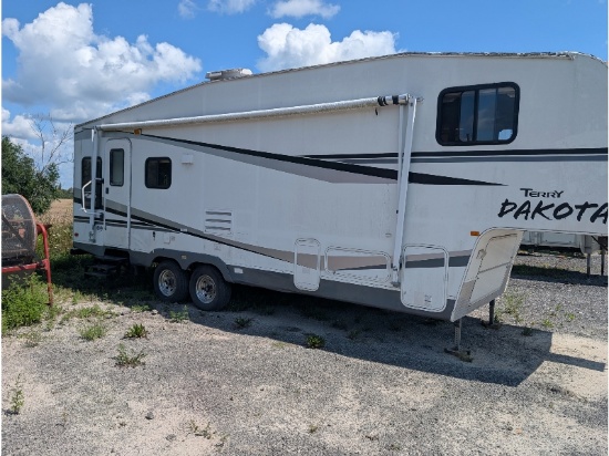 2006 Terry 5th Wheel Travel Trailer - Has Ownership