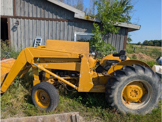 Massey Ferguson 2135 Industrial Loader Tractor