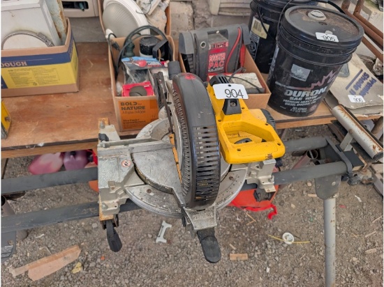 DeWalt Mitre Saw & Stand
