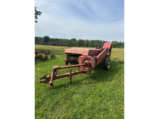 269 New Holland Square Baler